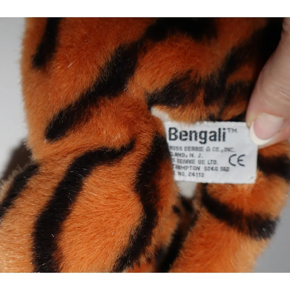 Russ Berrie Bengali Bengal Tiger Plush Orange Black Striped Puppet T24118 10 in